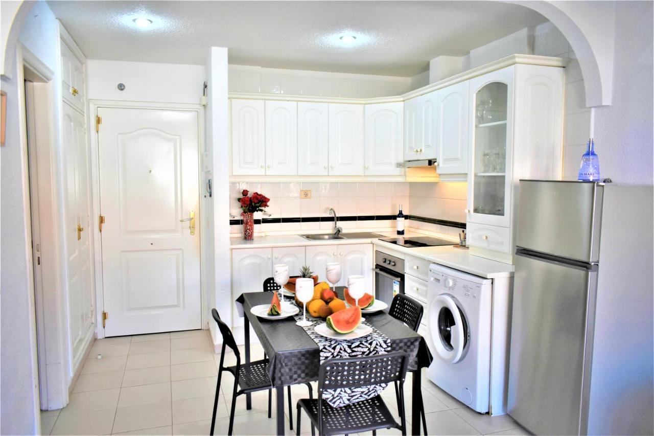 Cozy Apartment Tenerife South Wifi & Pool Costa Del Silencio Ngoại thất bức ảnh